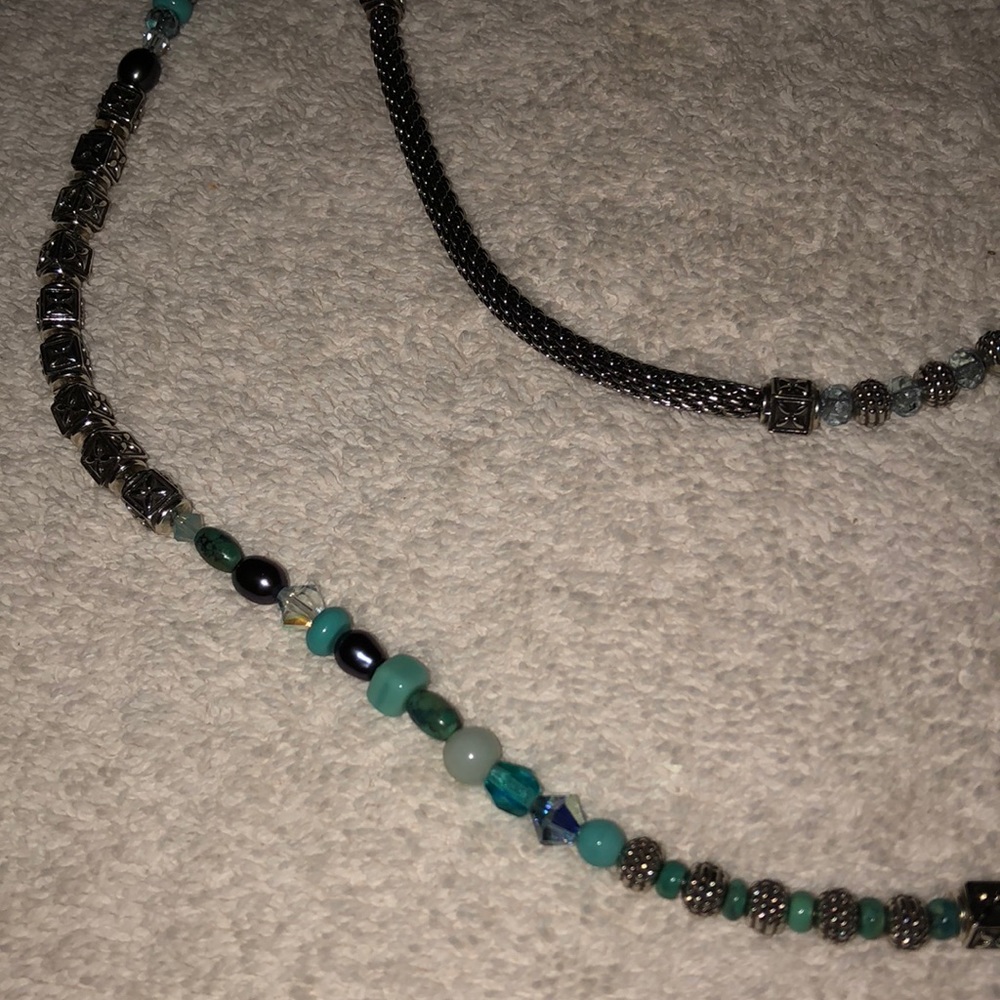 Long necklace - Picture 2 of 2